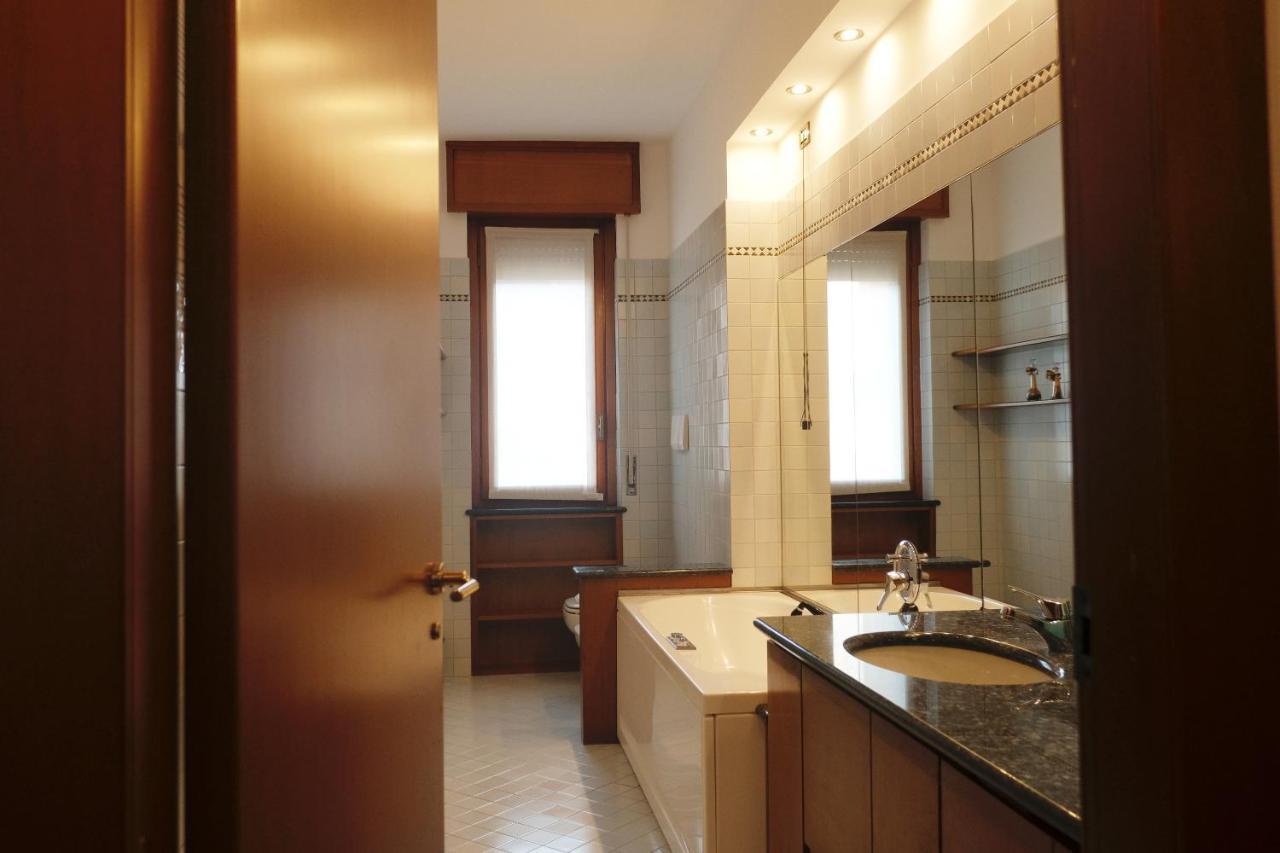 Emeraldway - Bellissimo Appartamento In Zona Sempione-Tre Torri Milano Dış mekan fotoğraf