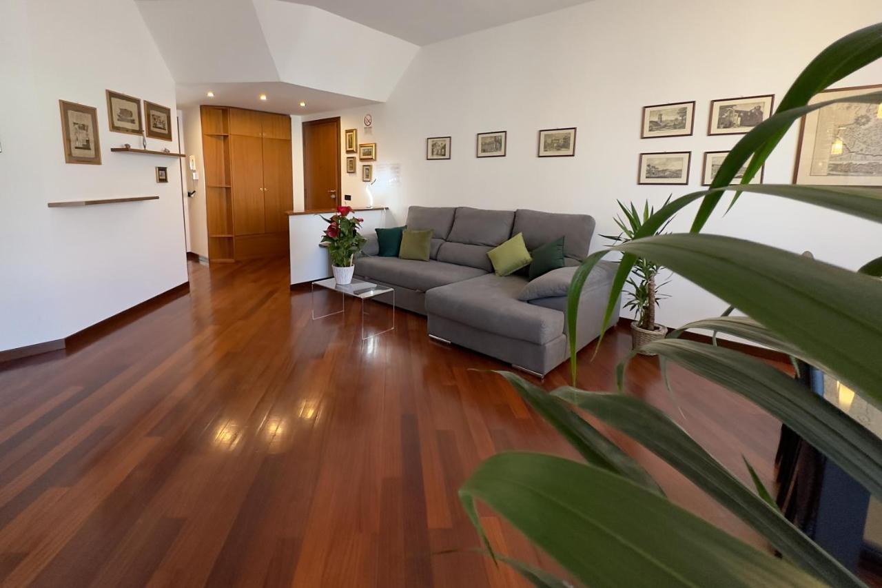 Emeraldway - Bellissimo Appartamento In Zona Sempione-Tre Torri Milano Dış mekan fotoğraf