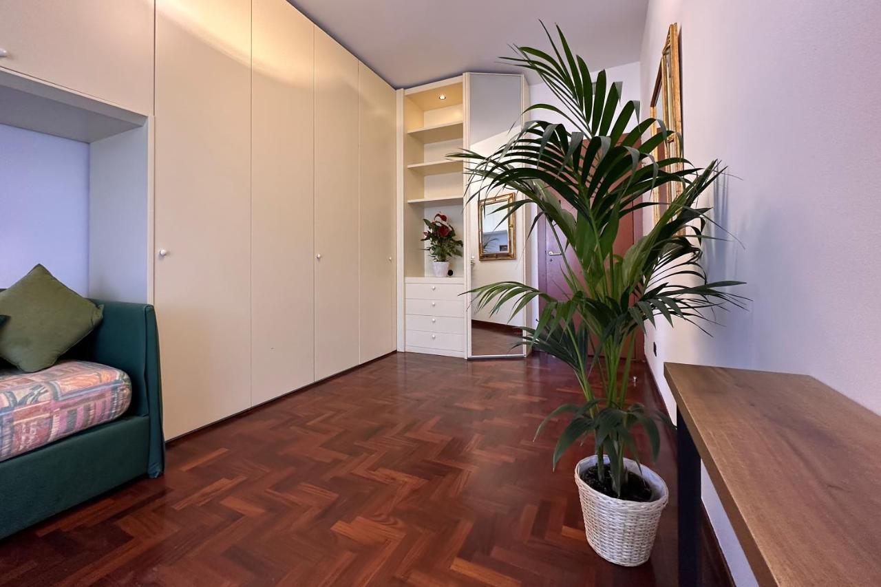 Emeraldway - Bellissimo Appartamento In Zona Sempione-Tre Torri Milano Dış mekan fotoğraf